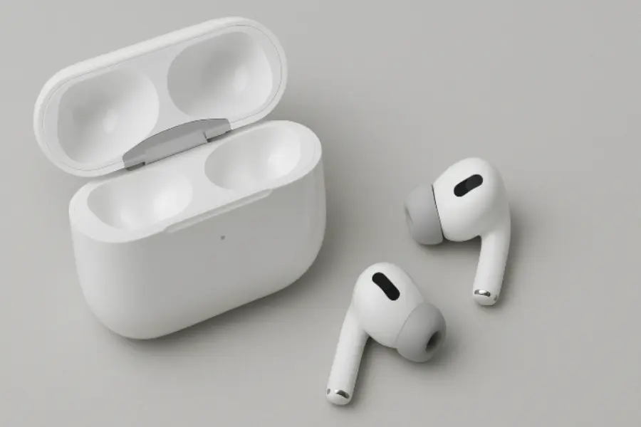 Apple AirPods Pro (2nd Gen) Best Multipoint Bluetooth Earbuds